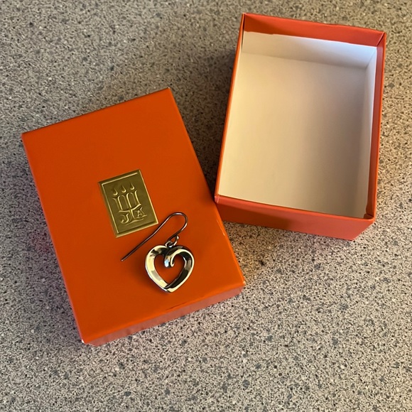 James Avery Jewelry - James Avery RETIRED ribbon heart earring/charm